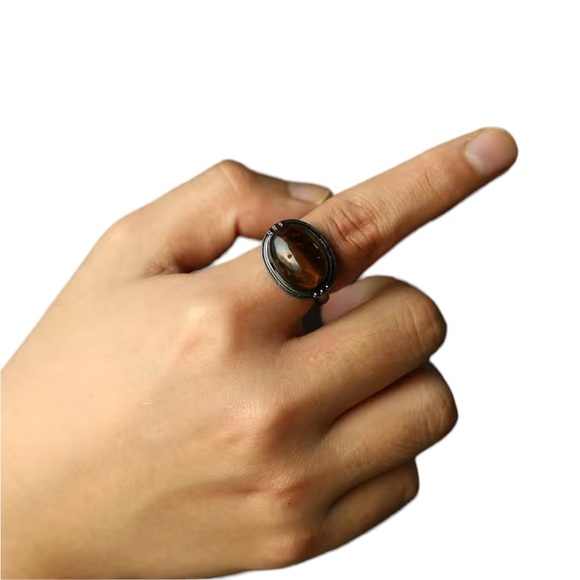 Tiger Eye Brown Solitaire and Silver Ring - Picture 3 of 7
